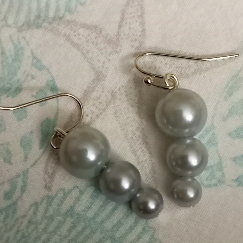Hand Crafted essential silver unicorn horn pearl earrings